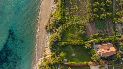 Agios Matthaios Villa | Beachfront Villa Meliti