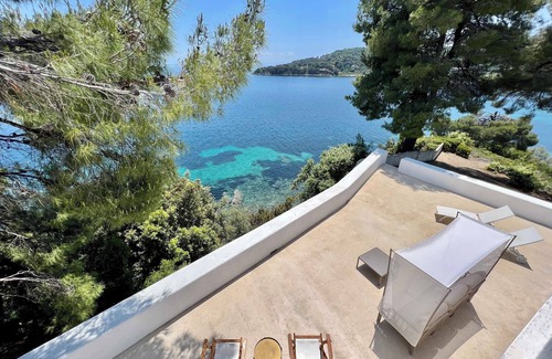 Katsarou Villa | Beachfront Villa with Semi Private Sandy Beach