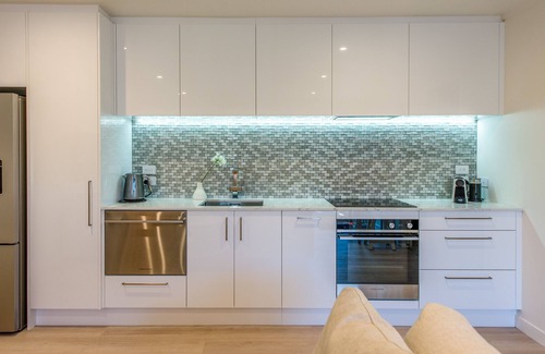 Palm Beach Apartment | BEACHSIDE APARTMENT at PALM | Coast & Country | WINTER DEAL - Stay 3, Pay for 2