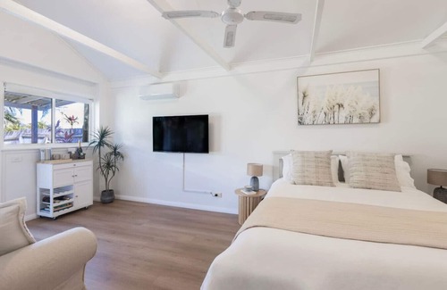 North Curl Curl House | Beachside Bliss for Two