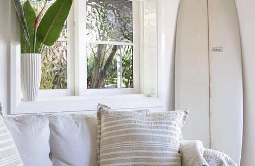 North Curl Curl House | Beachside Bliss for Two
