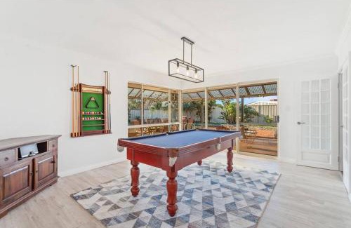 Halls Head House | Beachside Family Friendly Escape at Casa Del Caravel