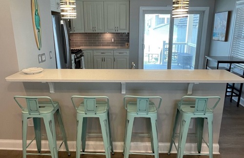 Brigantine House | Beachside Getaway – Modern 2BR, Outdoor Shower, & Minutes to AC!