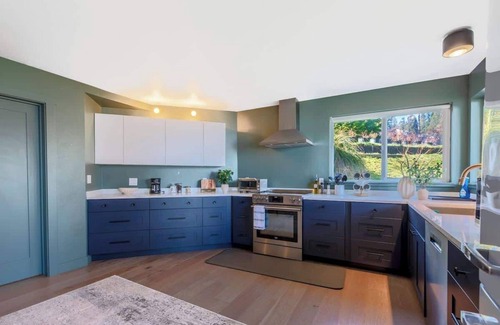 South Colby House | Beachside Haven | 2b 2.5b | Tranquil Retreat