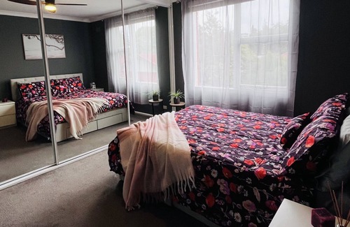 Dee Why Apartment | Beachside Holiday Heaven is Just 5 min Walk to the Beach