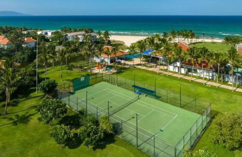 Ngu Hanh Son Hotel | Beachside Paradise Resort