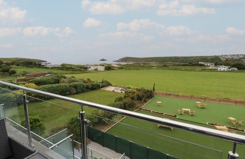 Crantock Apartment | Beachview Apartment 8