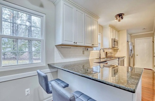 Locust Grove House | Beachwalk Hideaway Locust Grove, VA located in Lake of the Woods