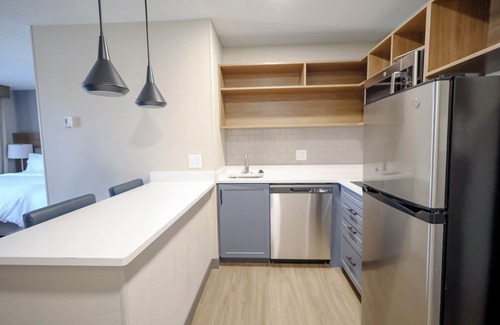 Orange Hotel | Beachwood Extended Suites