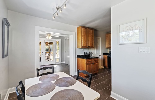 Isle of Palms House | Beachy Isle of Palms Bungalow in A+ Condition!