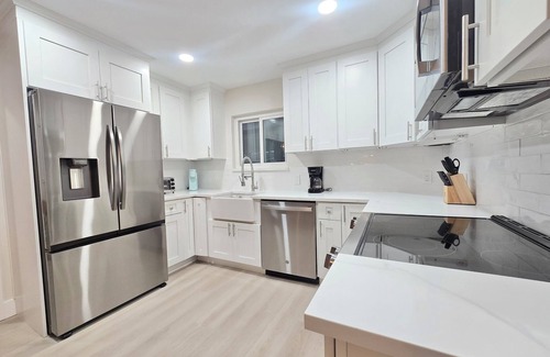 Indian Rocks Beach Cottage | Beachy Keen Cottage B! Just Steps from Indian Rocks Beach!