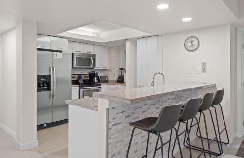 South Padre Island Apartment | Beachy Vibes at Solare Tower