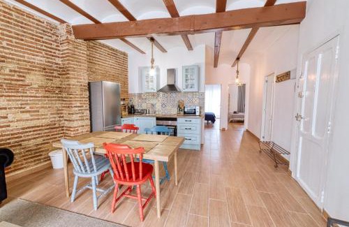 La Petxina Apartment | Beams & Bricks