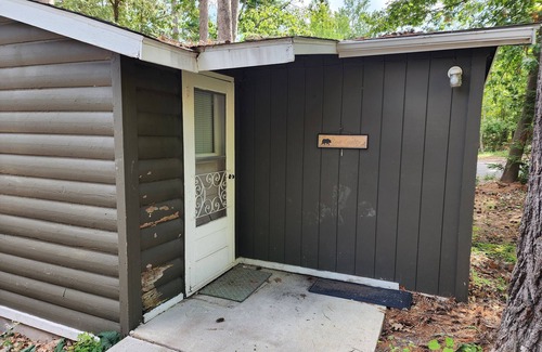 Solon Springs Cottage | Bear Cottage: Northwoods Comfort in a Cozy Lakeside Nook