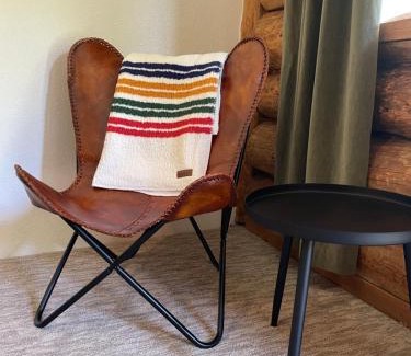 Midpines Hotel | Bear Creek Cabins