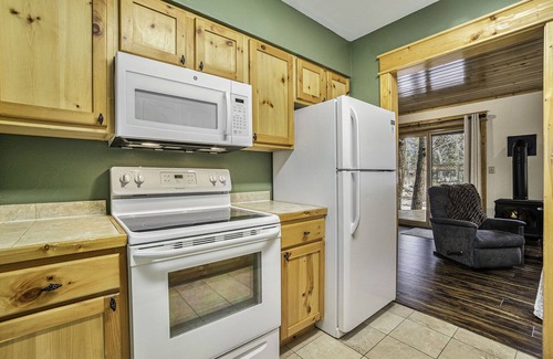 Estes Park Condo | Bear Creek Six - Dog Friendly Condo in Estes Park! #6147
