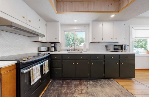 Jim Thorpe House | Bear Foot Lake House