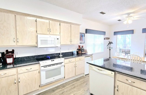 Ono Island House | Bear Point Bay Front Great Rates!