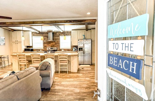 Carrabelle House | Bearfoot Bay Hideaway 3BR/2BA near Carrabelle Beach