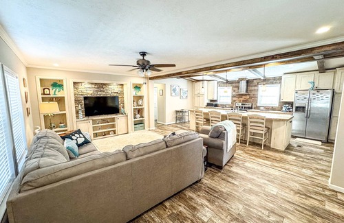 Carrabelle House | Bearfoot Bay Hideaway 3BR/2BA near Carrabelle Beach