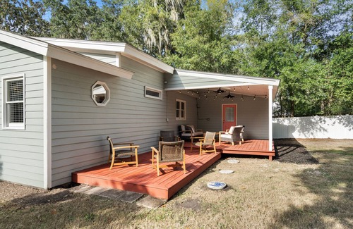 Beaufort Cottage | Beaufort Cottage very close to downtown.