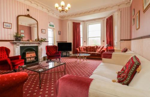 Hele House | Beaufort House