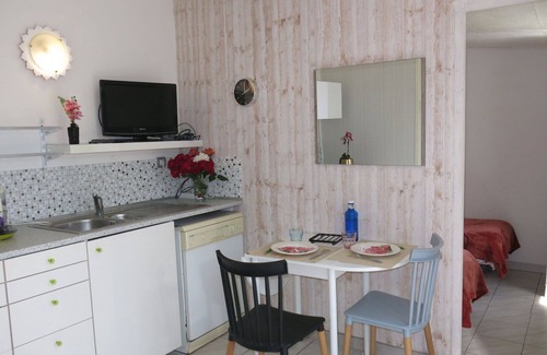 Bourgenay House | Beautiful private villa for 2 people with WIFI, TV, terrace, pets allowed and parking