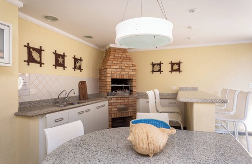 Jardim Virginia House | Beautiful house on Enseada beach - 150mts from the beach