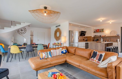 Mouans-Sartoux Villa | Beautiful private villa for 8 people with WIFI, private pool, A/C, TV and terrace