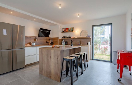 Mouans-Sartoux Villa | Beautiful private villa for 8 people with WIFI, private pool, A/C, TV and terrace