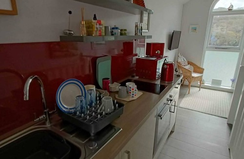 Truro Cottage | Beautiful 1-Bed Riversi Cottage Located in Malpas