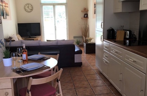 Pleurtuit Apartment | Beautiful 1 Bedroom Gite In Pleurtuit