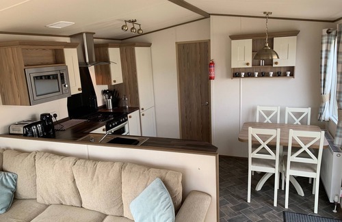 Tiddington House | Beautiful 2-bed Caravan in Stratford-upon-avon