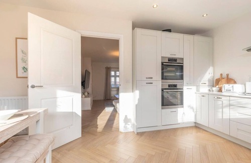 Leckhampton House | Beautiful 2-Bed Home in Leckhampton