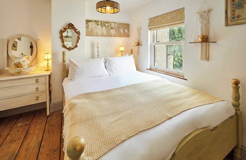 Stamford House | Beautiful 2-Bed Victorian House in Stamford