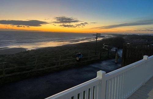 Crimdon House | Beautiful 2-Bedroom Lodge with Spectacular Views