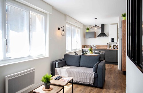 Saint-Servan Apartment | Beautiful 2 rooms, 500 m beaches, shops on foot