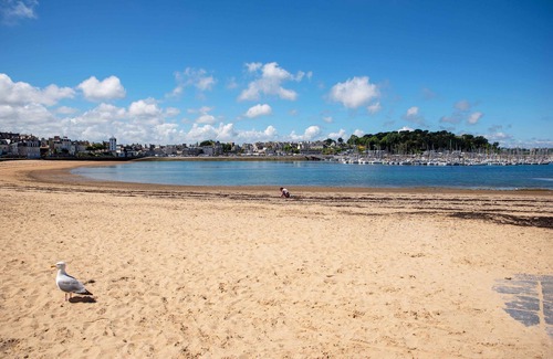 Saint-Servan Apartment | Beautiful 2 rooms, 500 m beaches, shops on foot