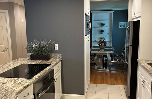 Trailer Estates Condo | Beautiful 2BR Condo! Pools~Free WiFi. Near IMG Academy~Beaches~AMI~Restaurants.