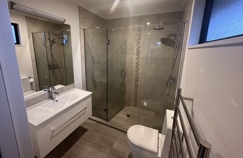 Wigram House | Beautiful 3 Bedroom House in Wigram, walking distance to New World, cafe