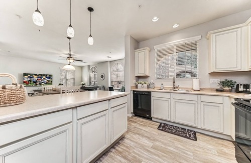 Power Ranch House | Beautiful 3 bedroom 2.5 bath townhome in heart of east Gilbert, community pool