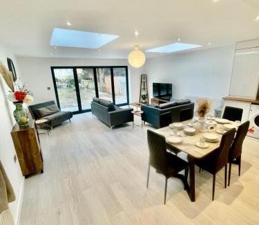 Cambridge Apartment | beautiful 3 bedroom apartment in cambridge sleeps 7