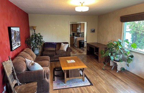 Redmond House | Beautiful 3-bedroom home in Redmond. Family friendly, walk to downtown!