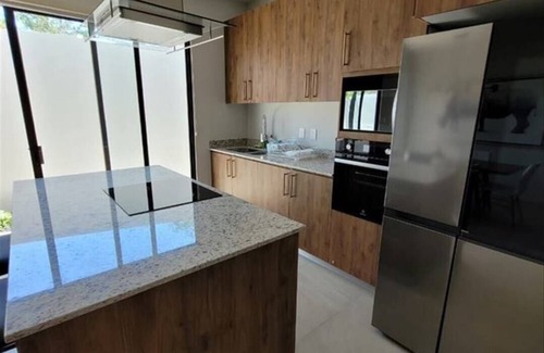 Puerto Juarez House | Beautiful 3-bedroom house in Playa Del Carmen with WiFi, AC, pool & fitness room