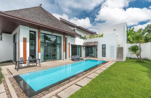 Choeng Thale Villa | Beautiful 3 bedroom pool villa with 65inch smart tv Located near popular Bangtao beach and laguna Phuket