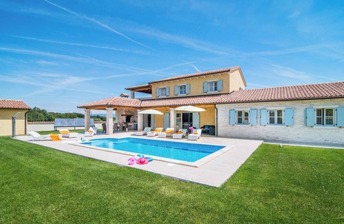 Pavicini Villa | Beautiful 4 bedroom villa on peaceful location in village Pavićini