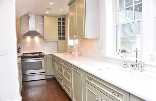 Falmouth House | Beautiful 5 Bedroom House with Pool & Guest House - Steps to Beach & Townn