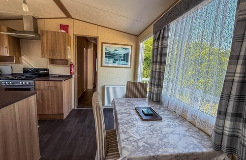 Great Yarmouth House | Beautiful 8 berth caravan at Cherry Tree Holiday Park in Norfolk ref 70803C