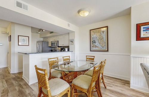 American Beach House | Beautiful Amelia Island townhome with pool & tennis, central AC