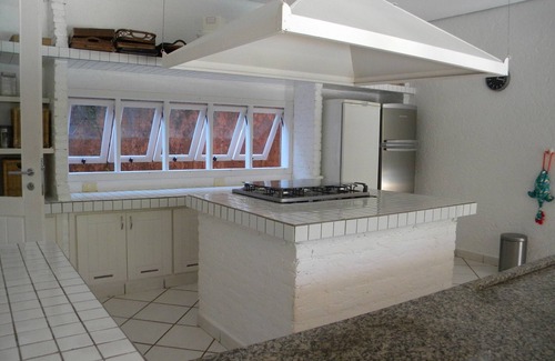 Baleia House | Beautiful and exclusive 4 bedroom well equipped house, unique project close to the sea